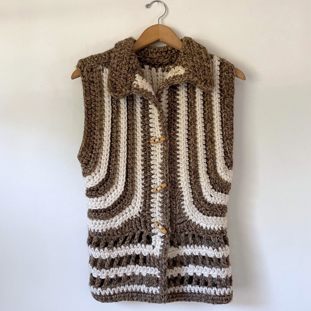 Handmade Vintage Crochet Chunky Knit Vest Brown‎ Striped Wood Toggle Boho Retro